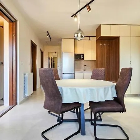 Apartment Maslina *