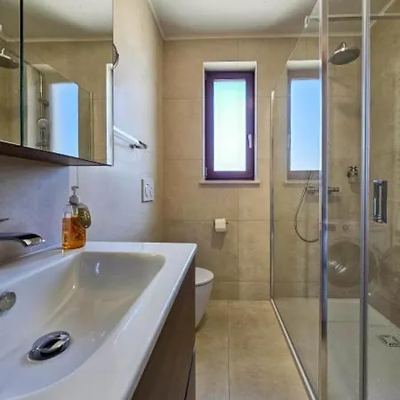 Apartment Maslina Buzinija